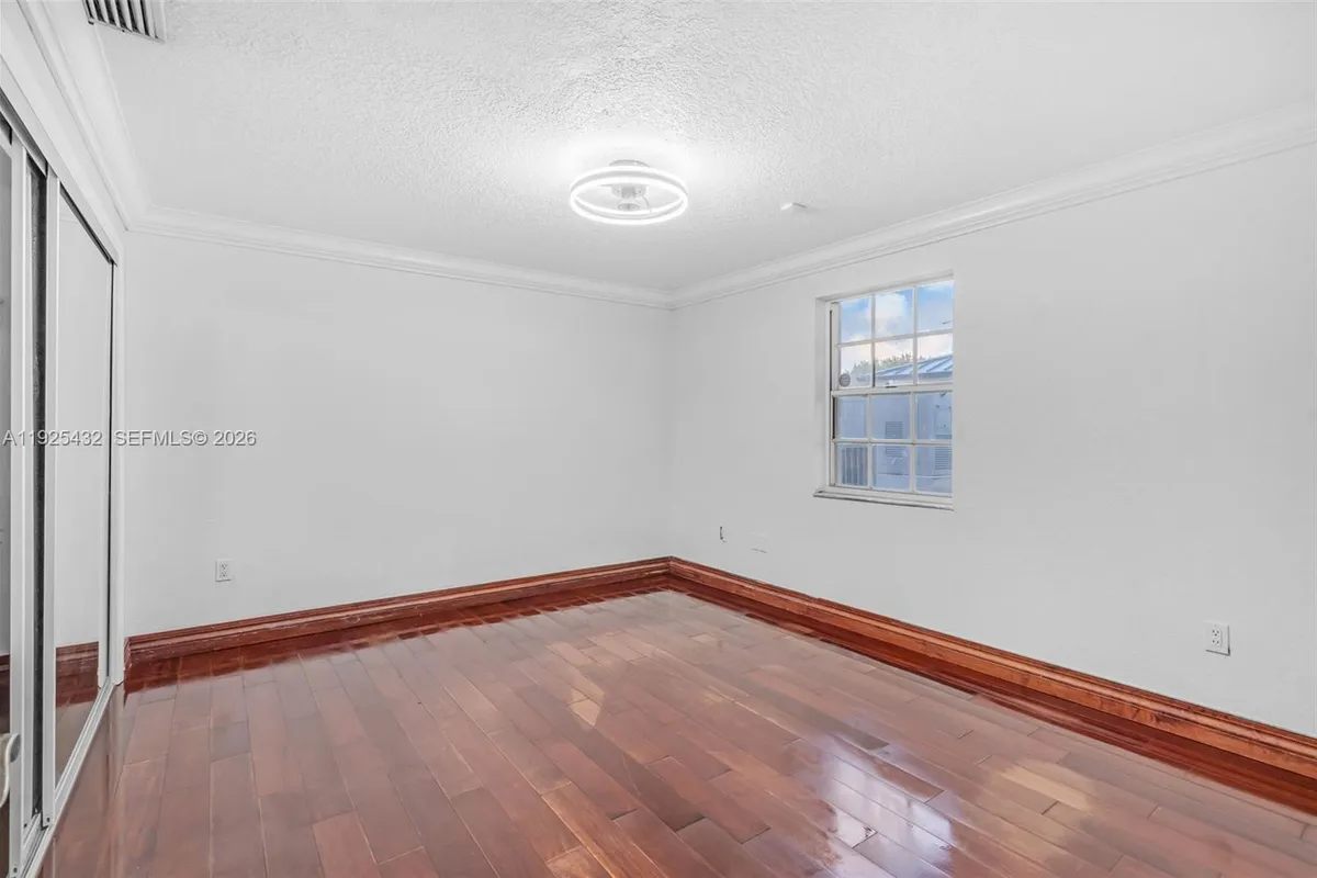 10298 NW 130th St, Hialeah Gardens FL 33018