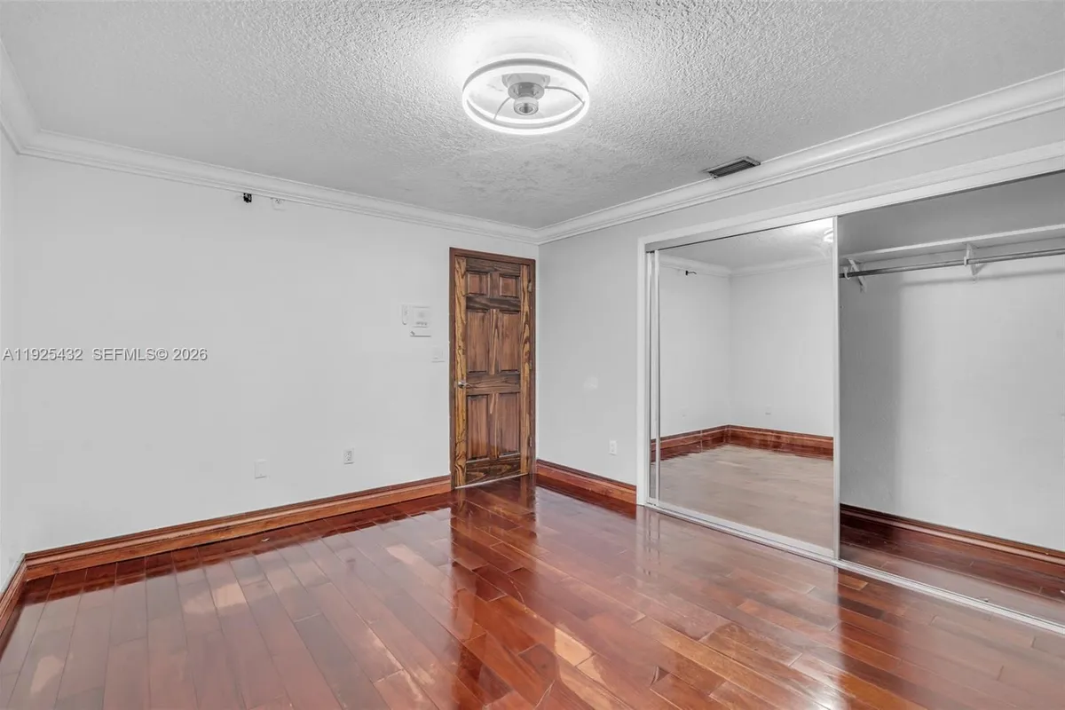 10298 NW 130th St, Hialeah Gardens FL 33018