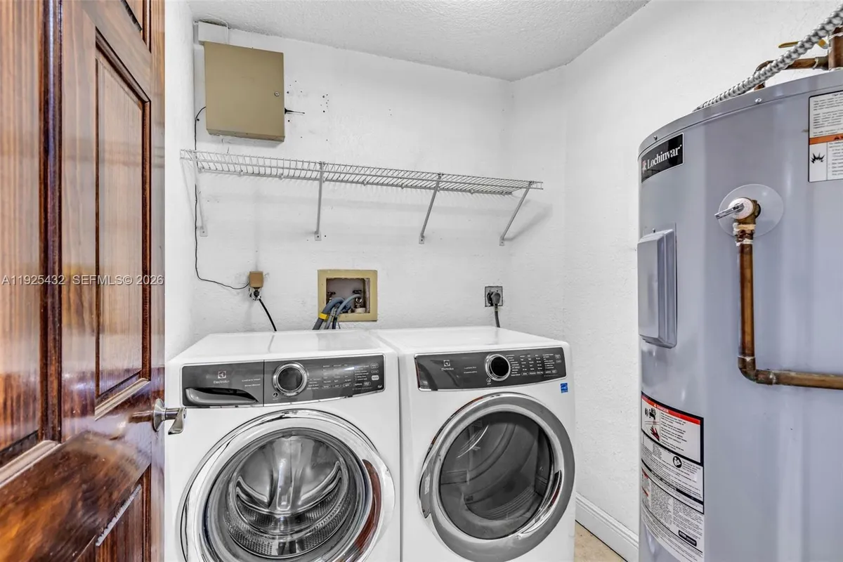 10298 NW 130th St, Hialeah Gardens FL 33018