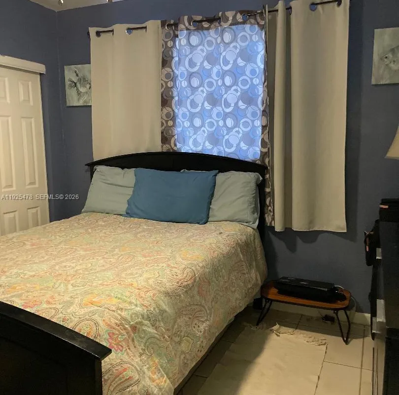 800 N 70th Ave, Hollywood FL 33024