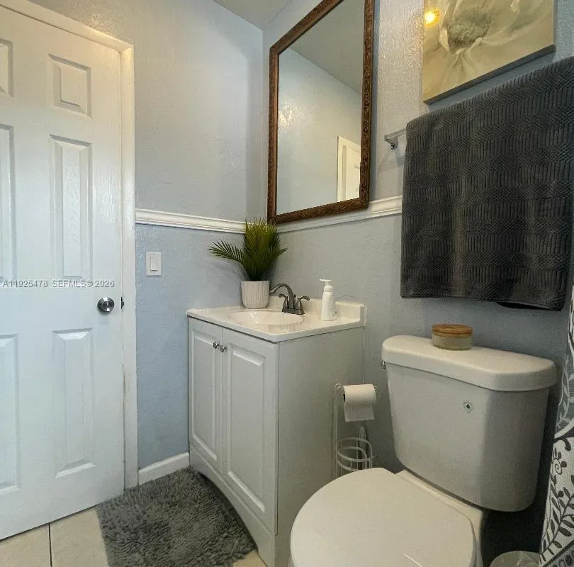 800 N 70th Ave, Hollywood FL 33024