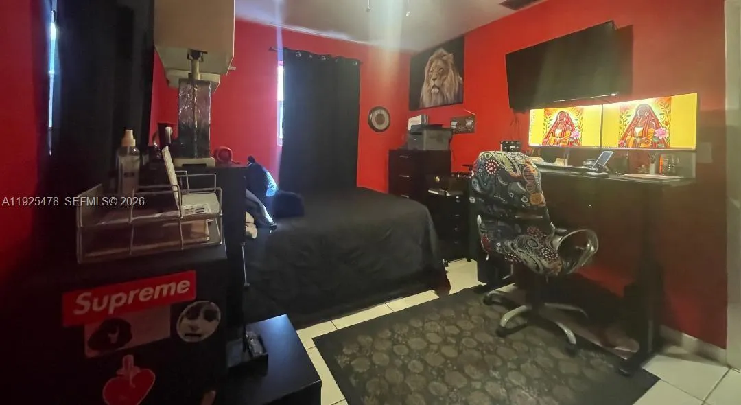 800 N 70th Ave, Hollywood FL 33024