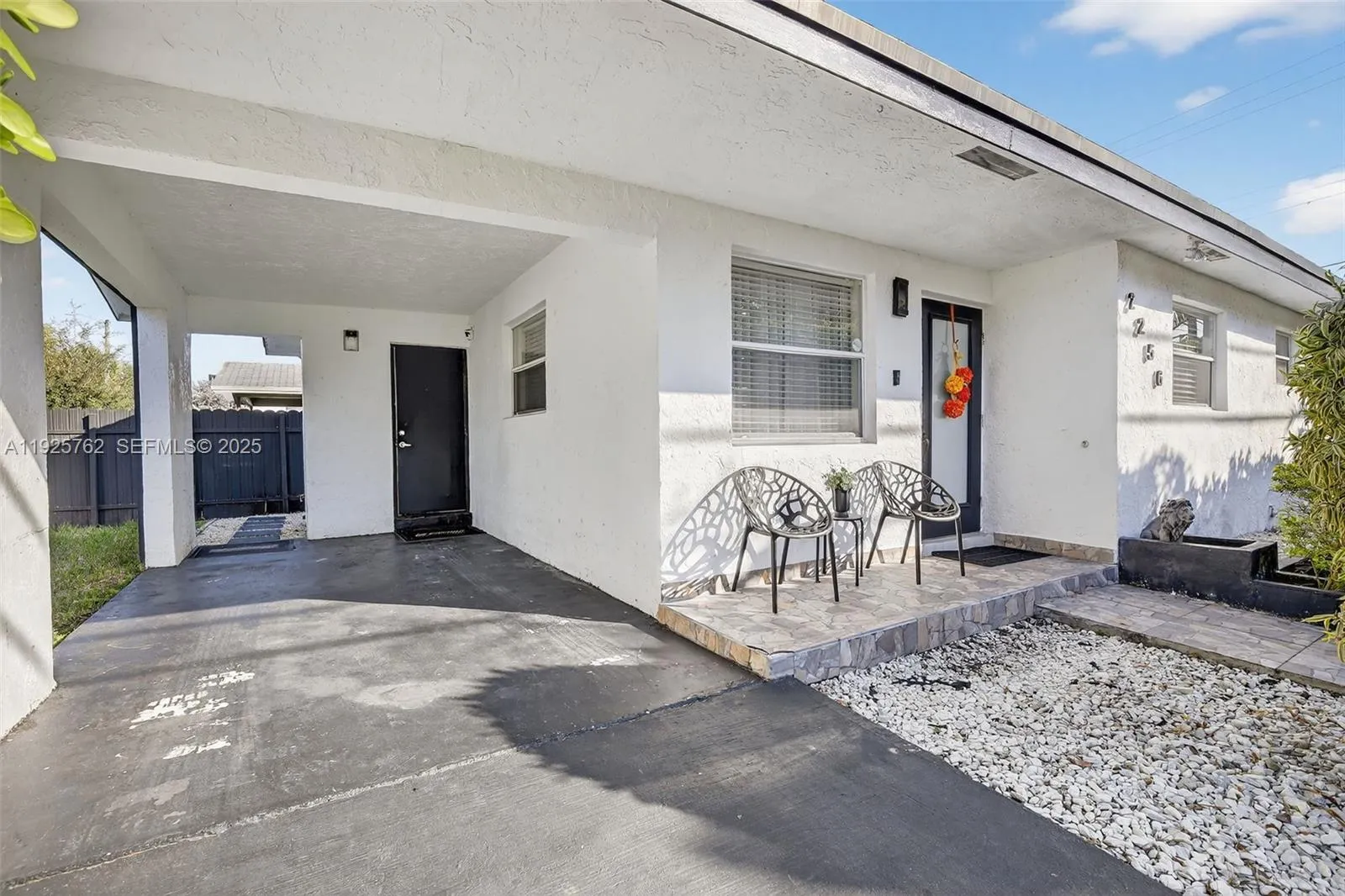 2256 Simms St, Hollywood FL 33020