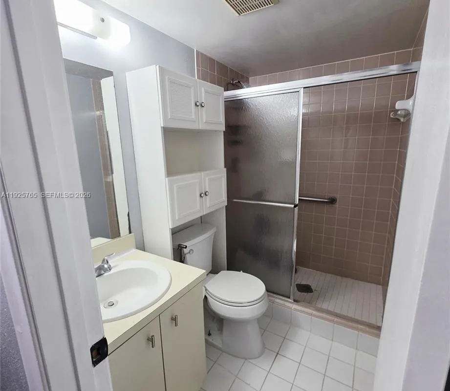 1891 N 61st Ave # B106, Hollywood FL 33024