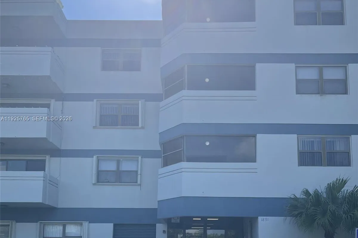 1891 N 61st Ave # B106, Hollywood FL 33024