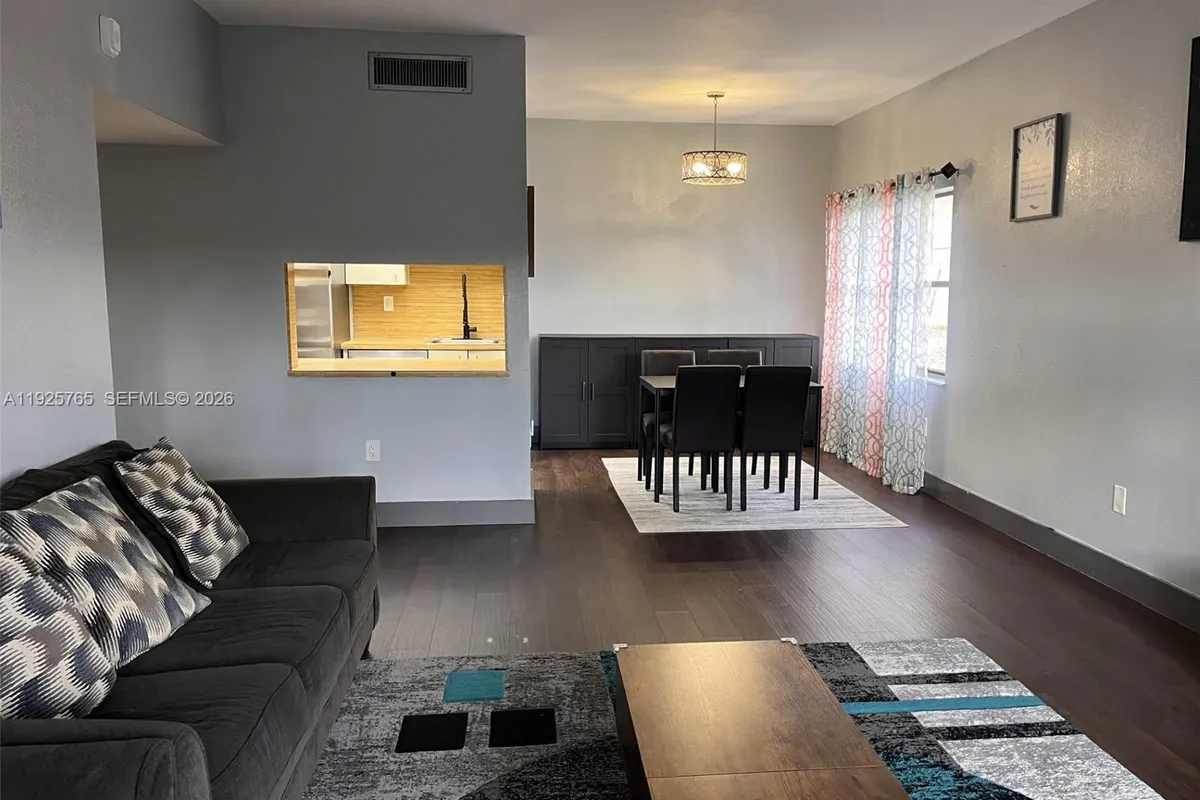 1891 N 61st Ave # B106, Hollywood FL 33024