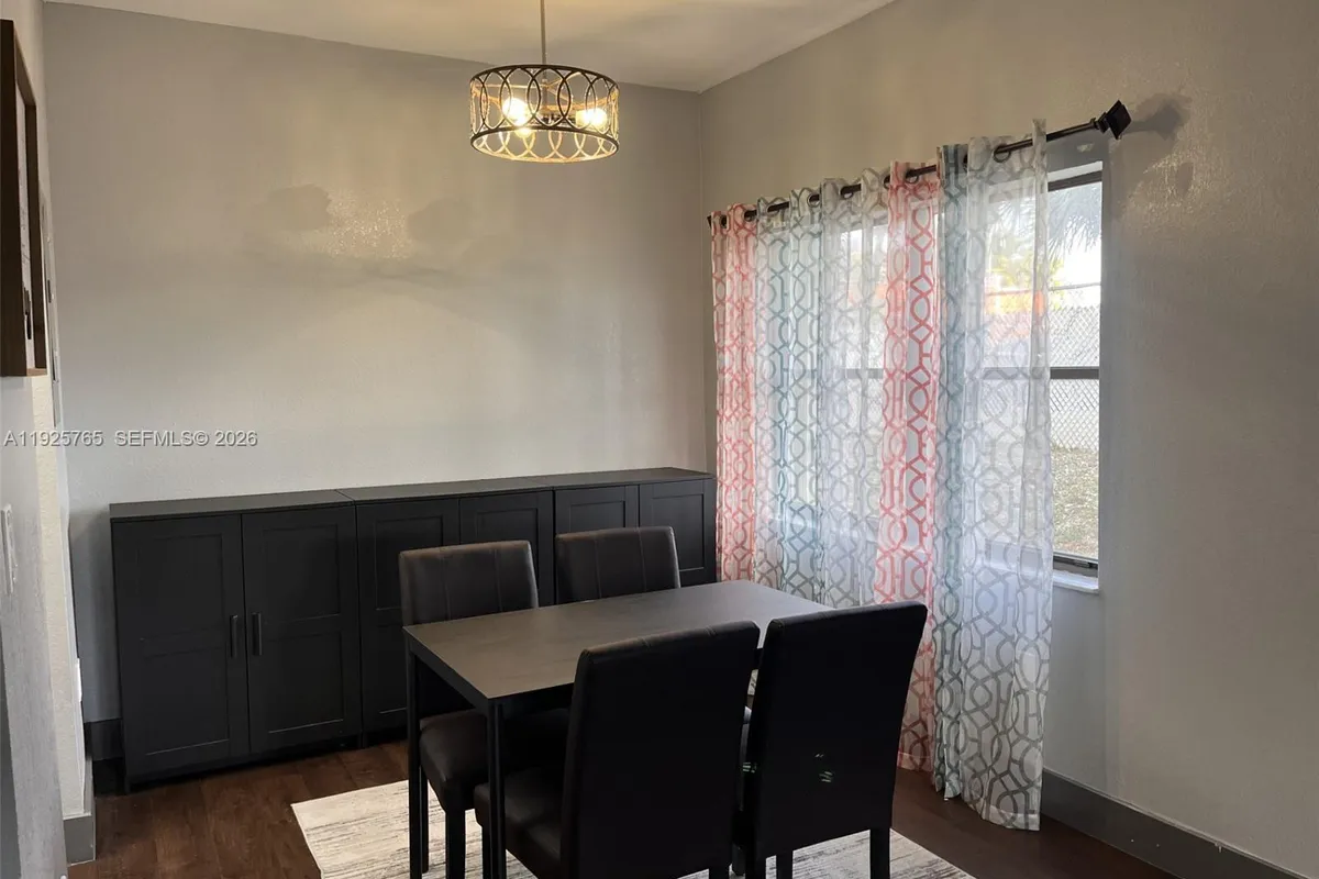 1891 N 61st Ave # B106, Hollywood FL 33024