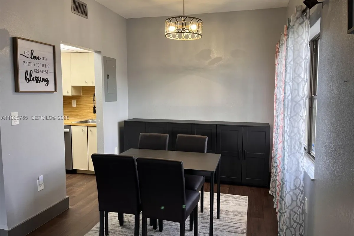 1891 N 61st Ave # B106, Hollywood FL 33024