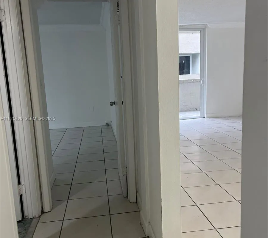 10000 nw 80 ct # 2301, Hialeah Gardens FL 3301