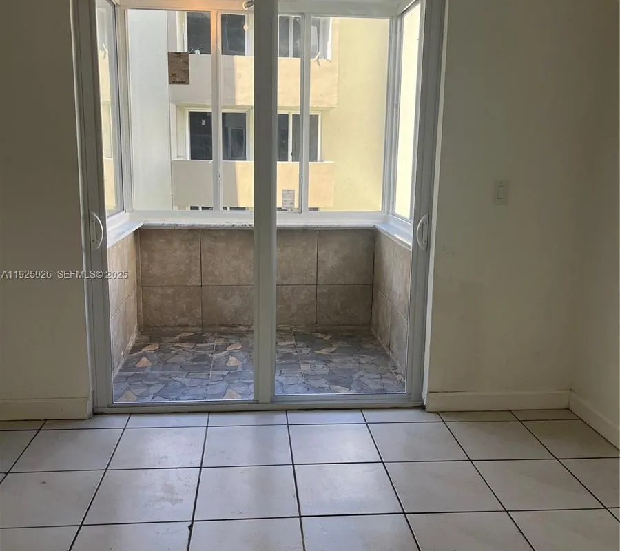 10000 nw 80 ct # 2301, Hialeah Gardens FL 3301