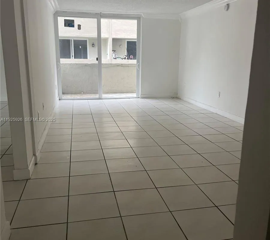 10000 nw 80 ct # 2301, Hialeah Gardens FL 3301