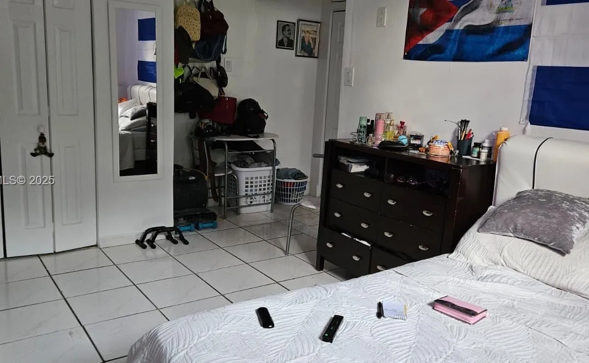 6400 SW 63rd Ave, South Miami FL 33143