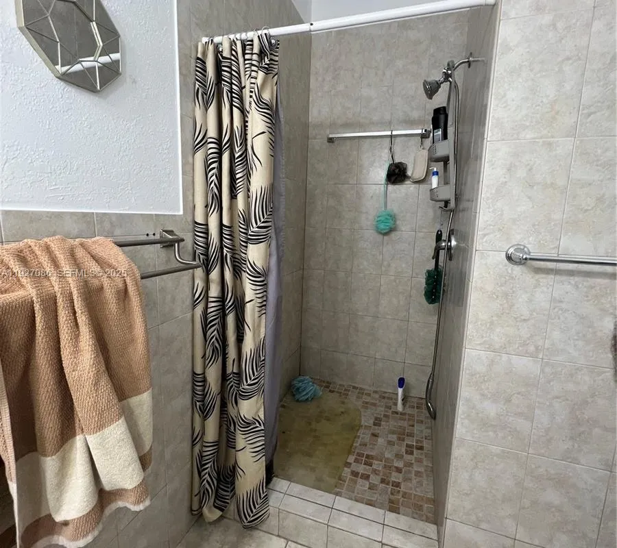 6400 SW 63rd Ave, South Miami FL 33143