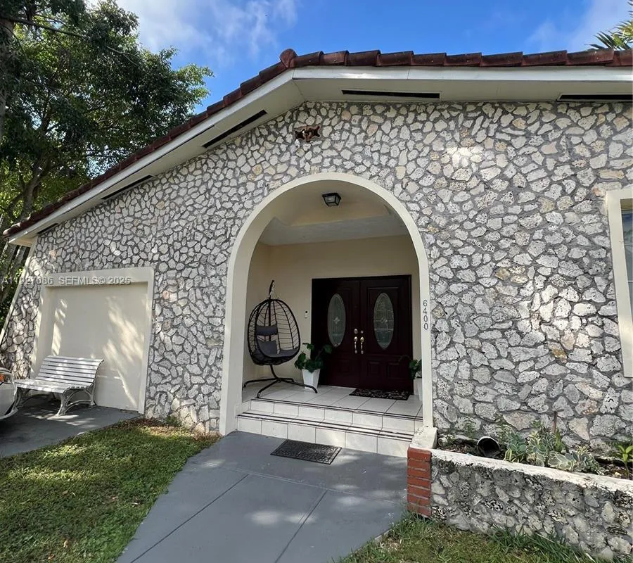 6400 SW 63rd Ave, South Miami FL 33143