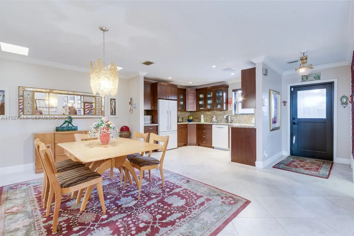 500 Bonnie Brae Way # 17, Hollywood FL 33021