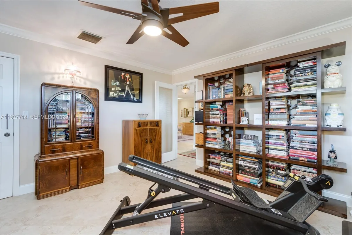 500 Bonnie Brae Way # 17, Hollywood FL 33021