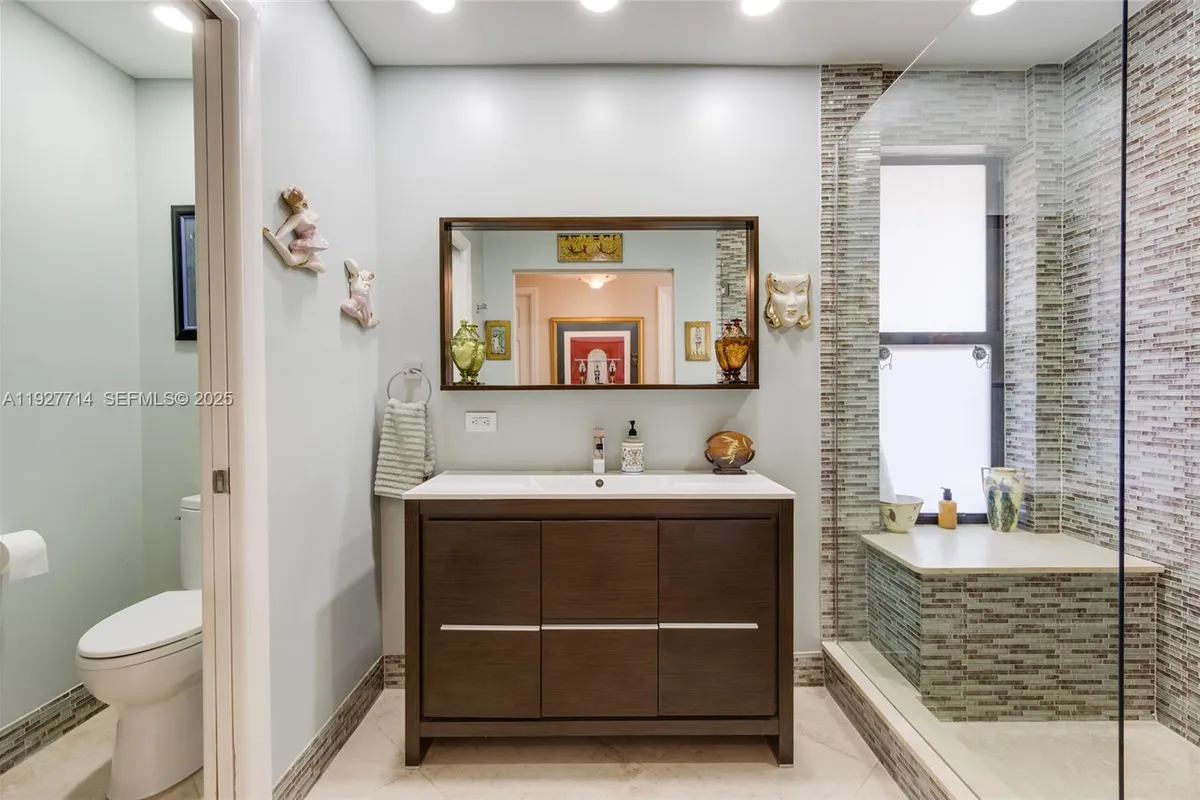 500 Bonnie Brae Way # 17, Hollywood FL 33021