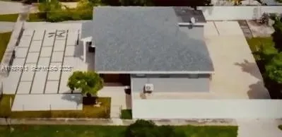 100 NE 171st Ter, Miami FL 33162
