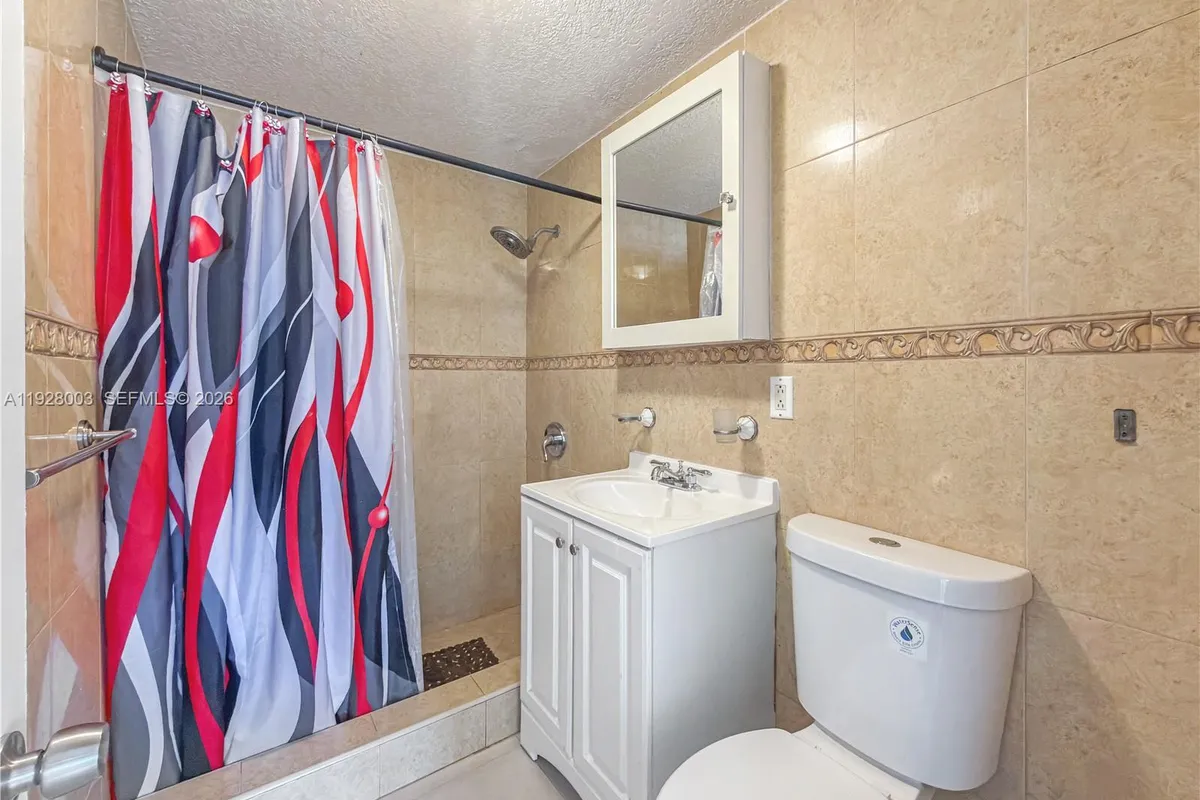 1540 E 8th Ct, Hialeah FL 33010