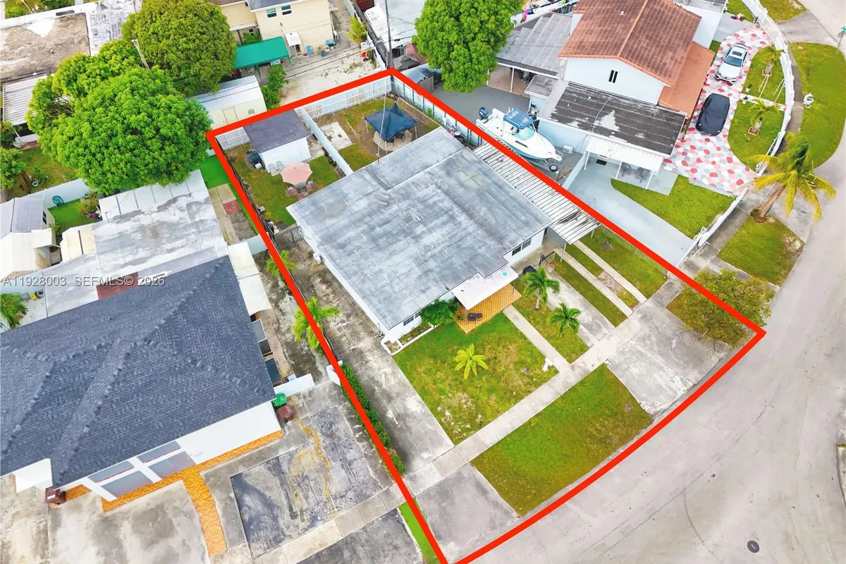 1540 E 8th Ct, Hialeah FL 33010