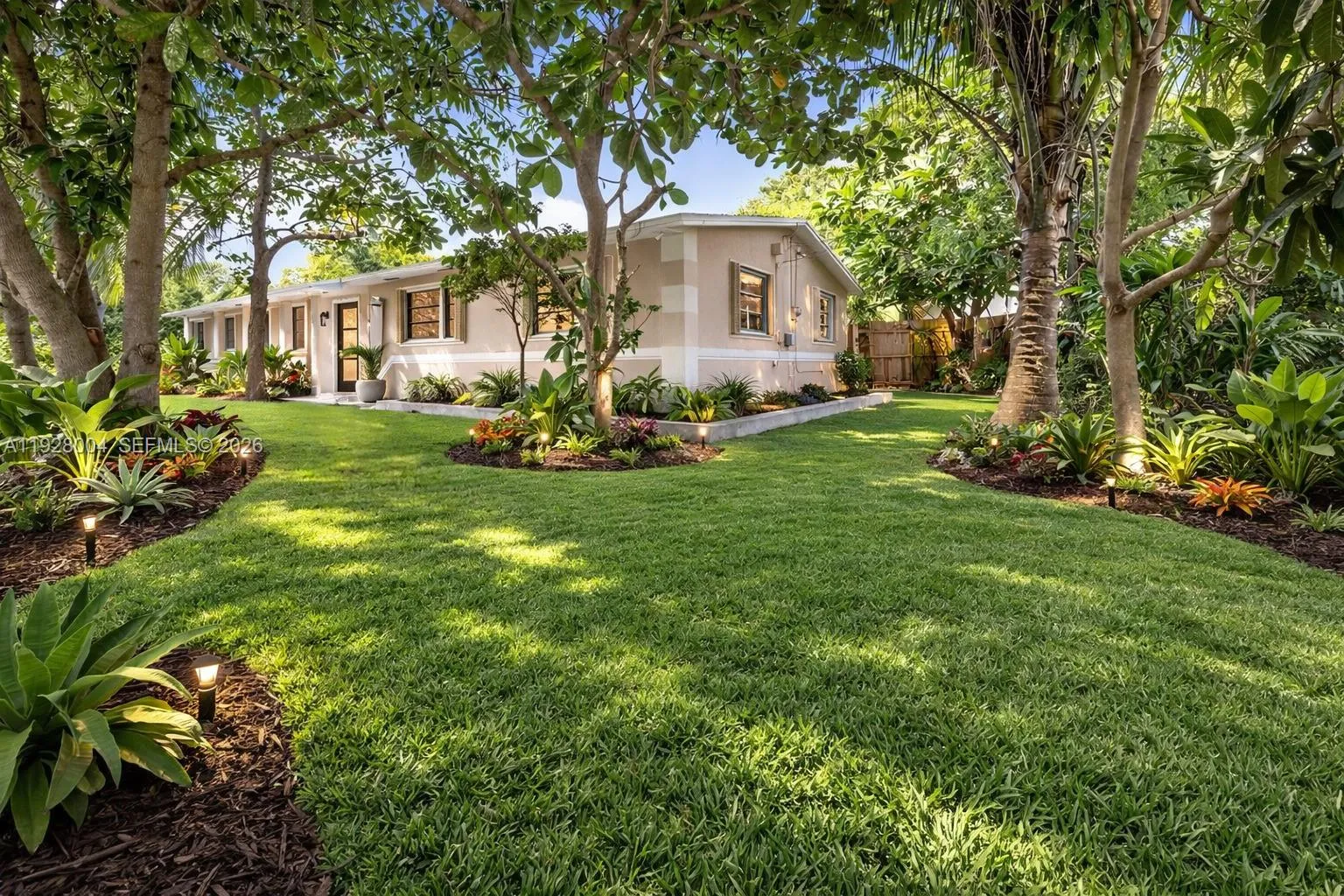 111 NE 175th St, North Miami Beach FL 33162