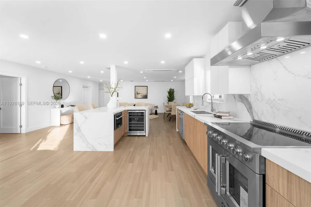 2735 SW 65th Ave, Miami FL 33155