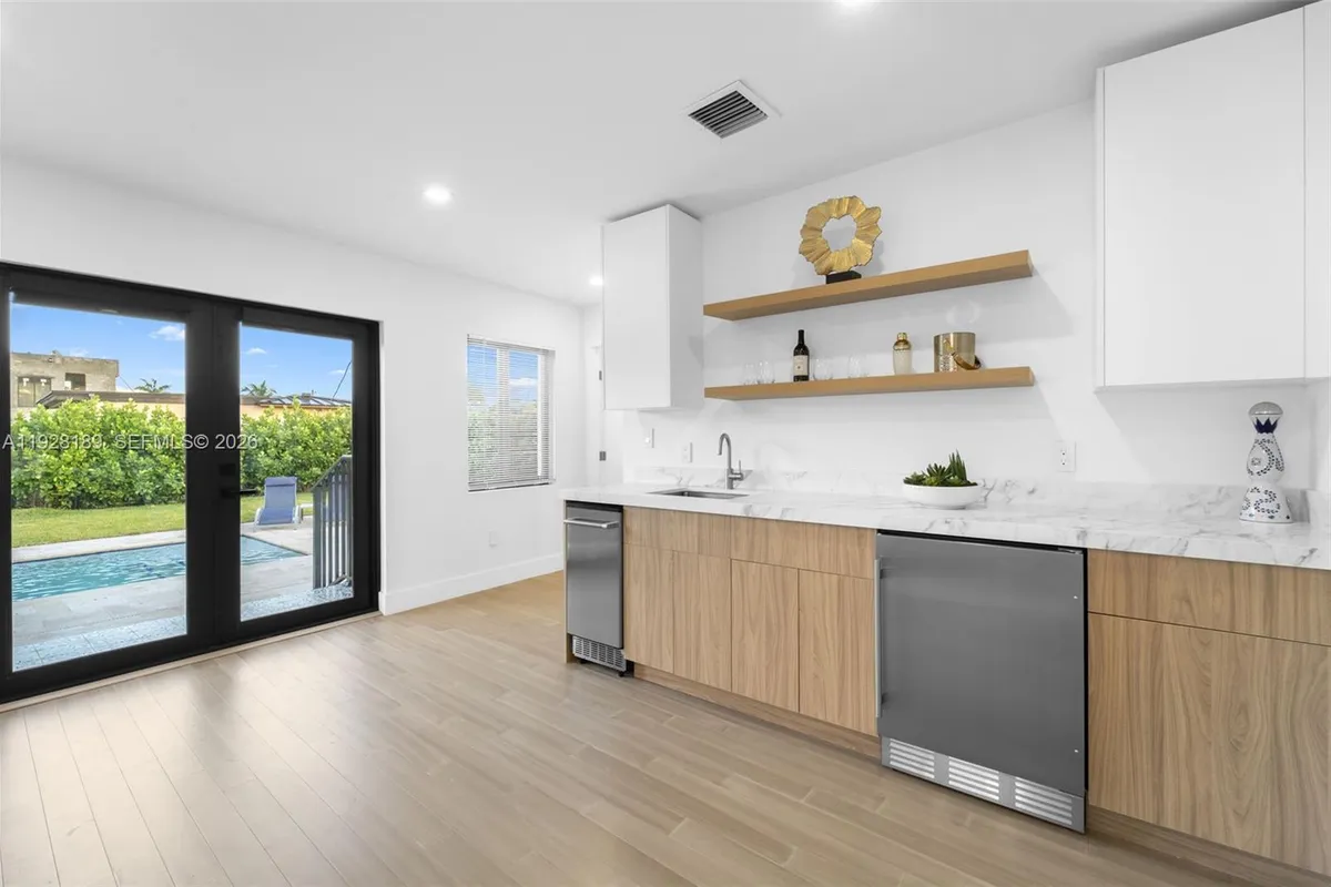 2735 SW 65th Ave, Miami FL 33155