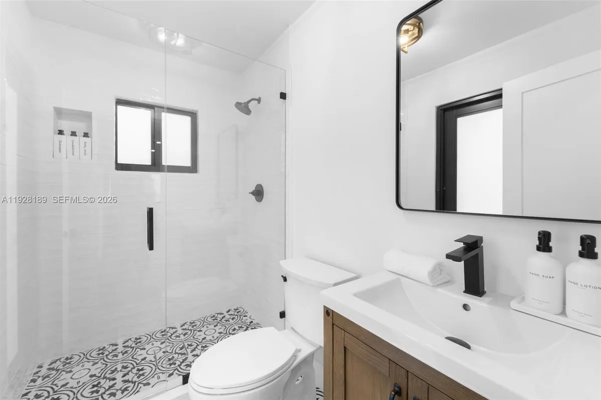 2735 SW 65th Ave, Miami FL 33155