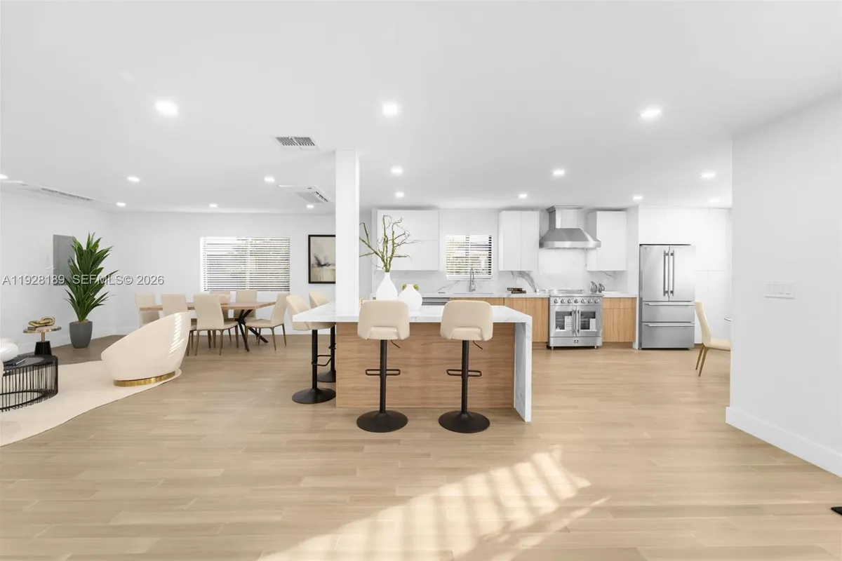 2735 SW 65th Ave, Miami FL 33155