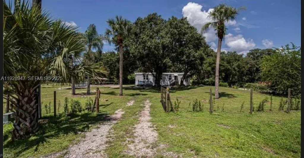 2638 ORTONA LOCKS RD, Moore Haven FL 33471