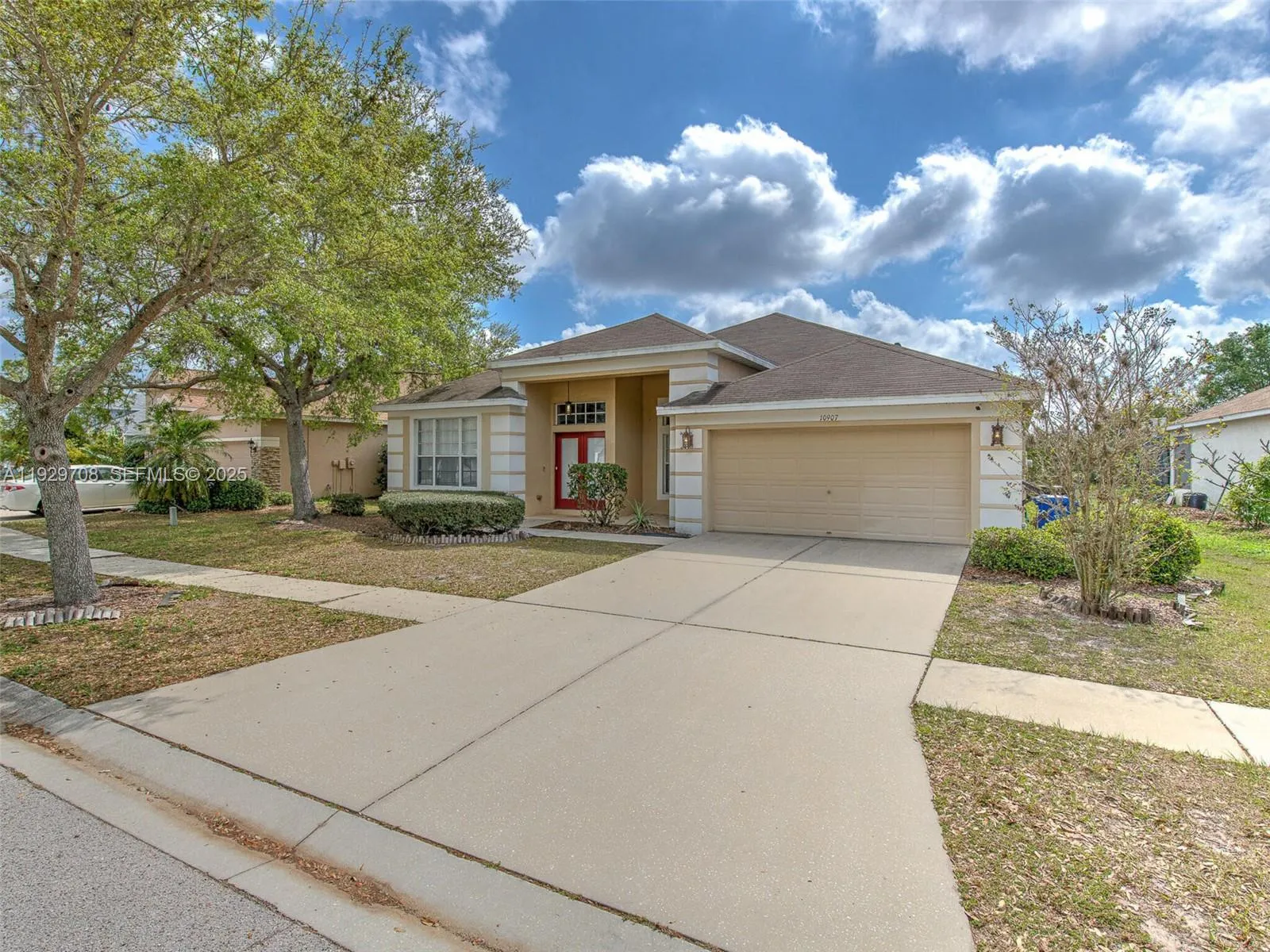 10907 AUSTRALIAN PINE DR, Riverview FL 33579