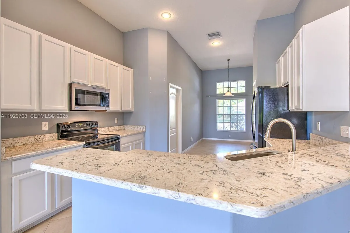 10907 AUSTRALIAN PINE DR, Riverview FL 33579