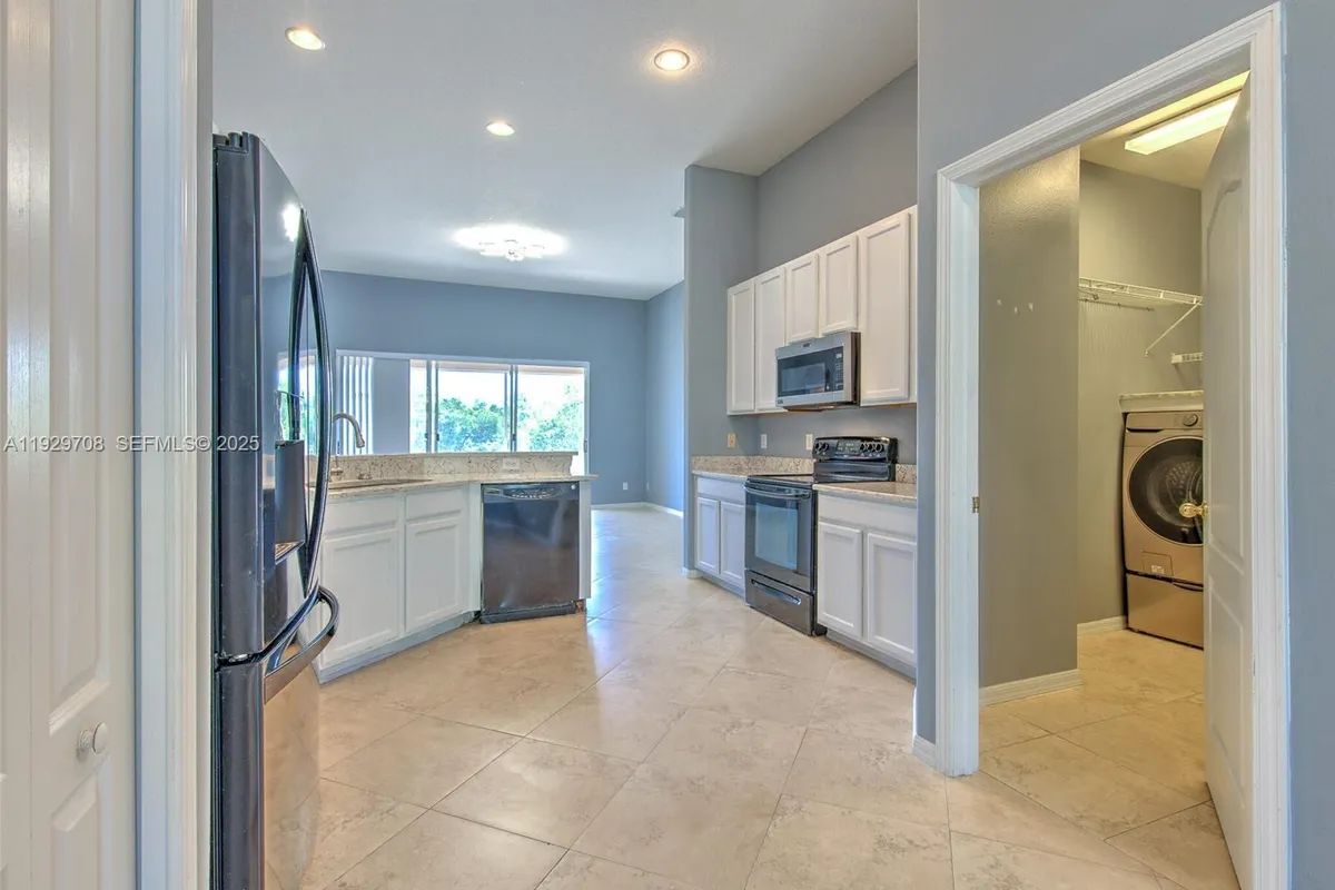 10907 AUSTRALIAN PINE DR, Riverview FL 33579