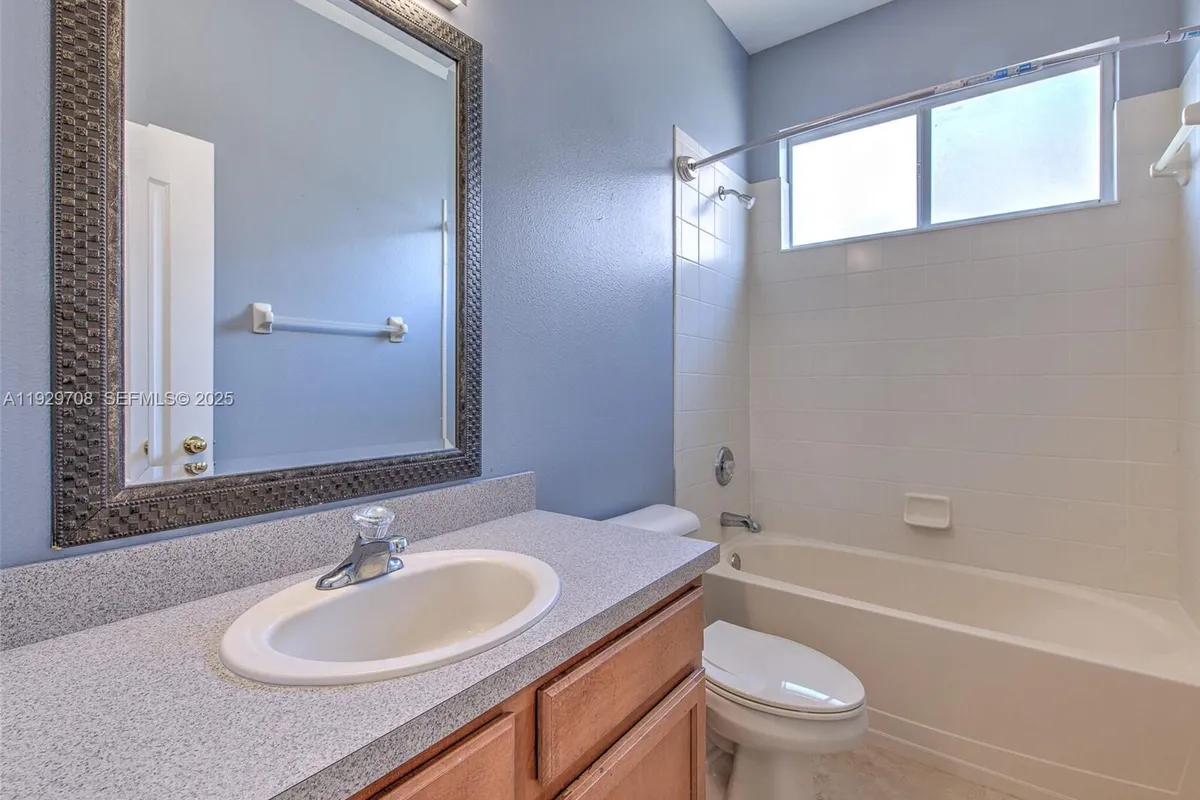 10907 AUSTRALIAN PINE DR, Riverview FL 33579