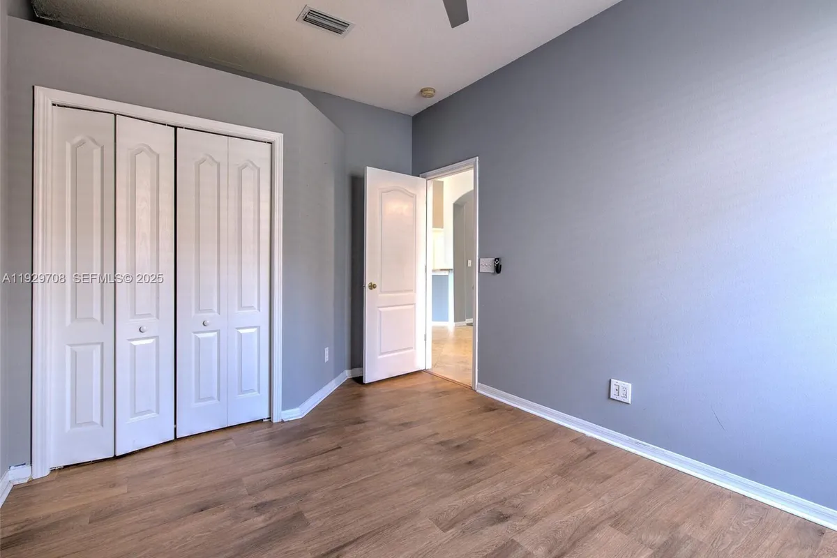 10907 AUSTRALIAN PINE DR, Riverview FL 33579