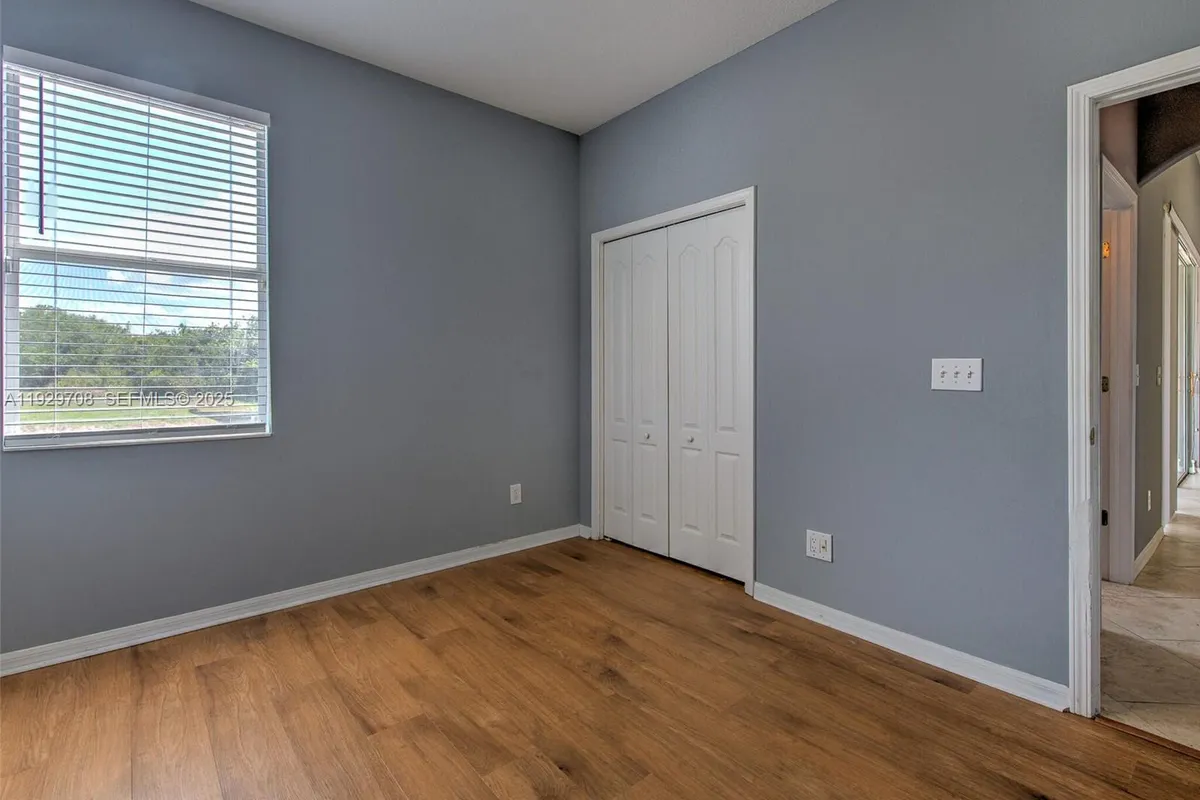 10907 AUSTRALIAN PINE DR, Riverview FL 33579