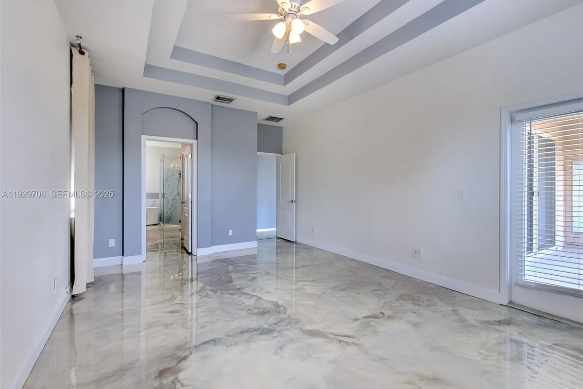 10907 AUSTRALIAN PINE DR, Riverview FL 33579