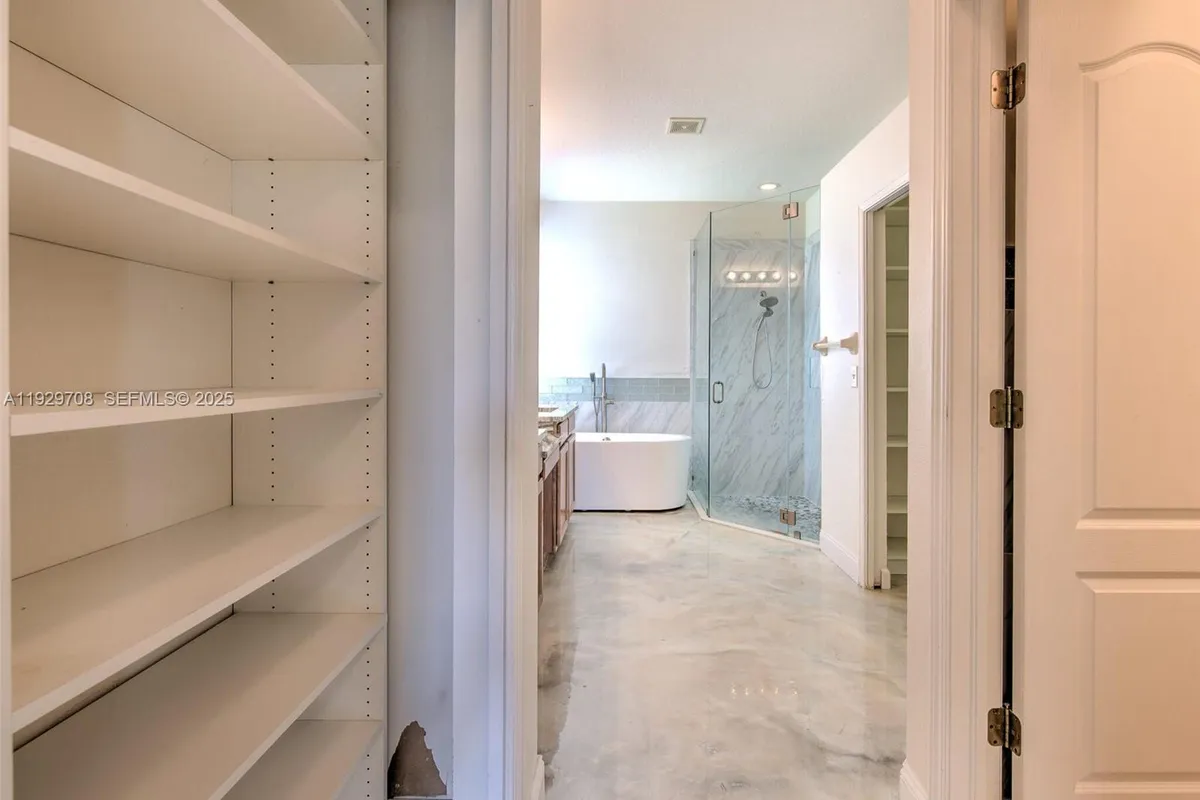 10907 AUSTRALIAN PINE DR, Riverview FL 33579