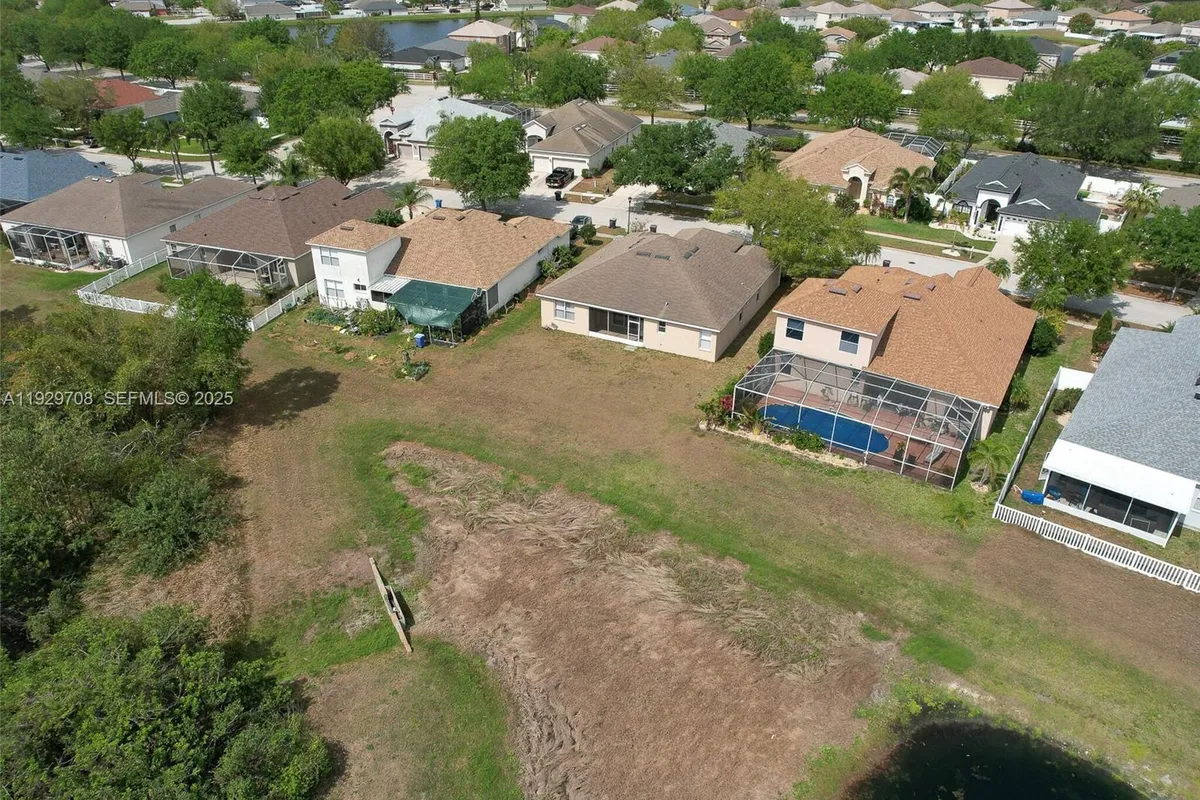 10907 AUSTRALIAN PINE DR, Riverview FL 33579