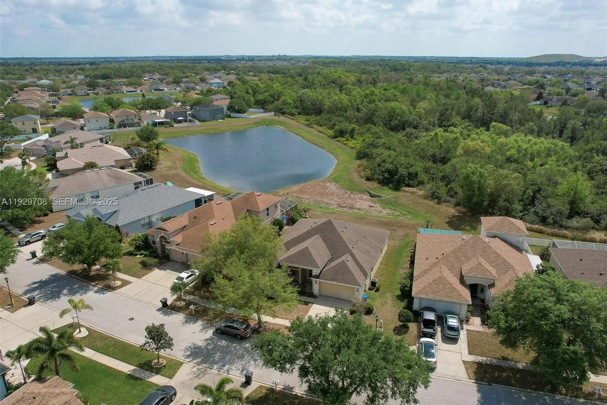 10907 AUSTRALIAN PINE DR, Riverview FL 33579