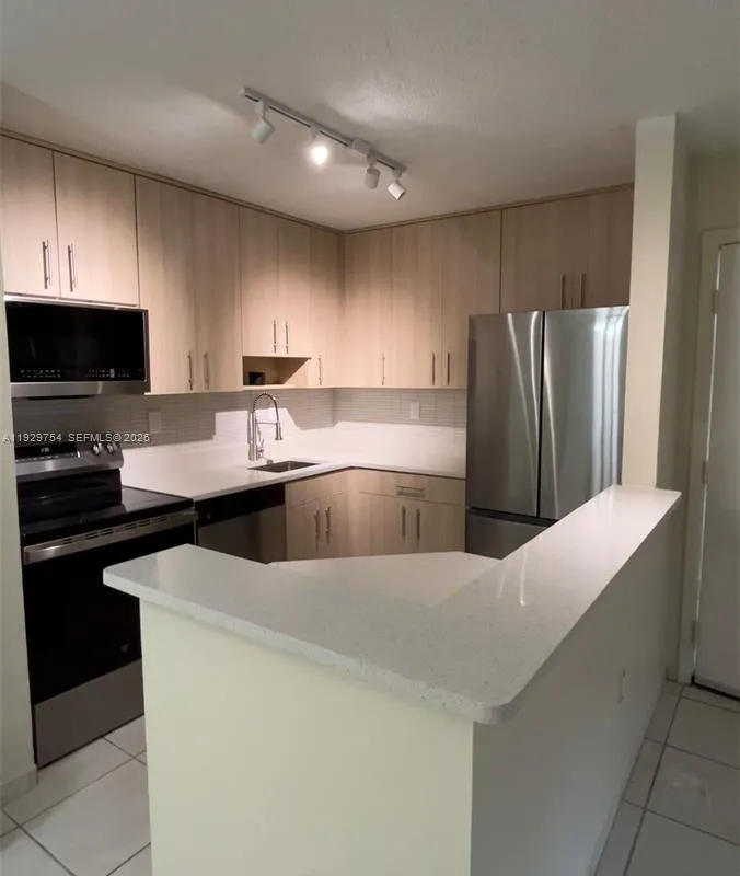 4710 NW 102nd Ave # 22, Doral FL 33178