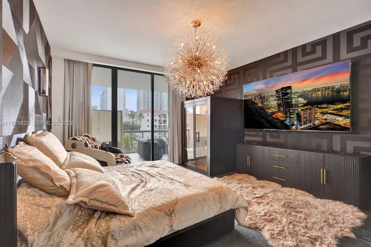 3300 NE 188th St # 210, Aventura FL 33180