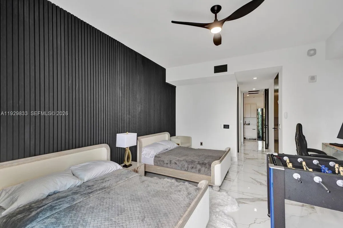 3300 NE 188th St # 210, Aventura FL 33180