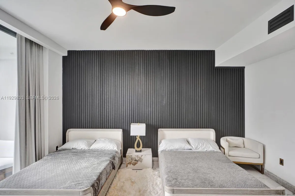 3300 NE 188th St # 210, Aventura FL 33180