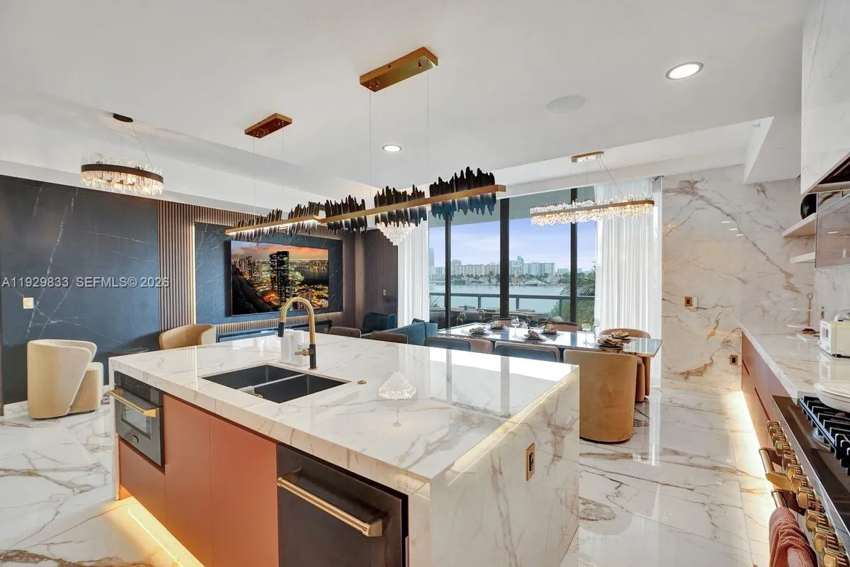 3300 NE 188th St # 210, Aventura FL 33180