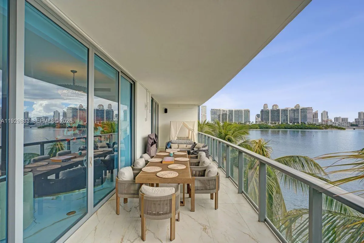 3300 NE 188th St # 210, Aventura FL 33180