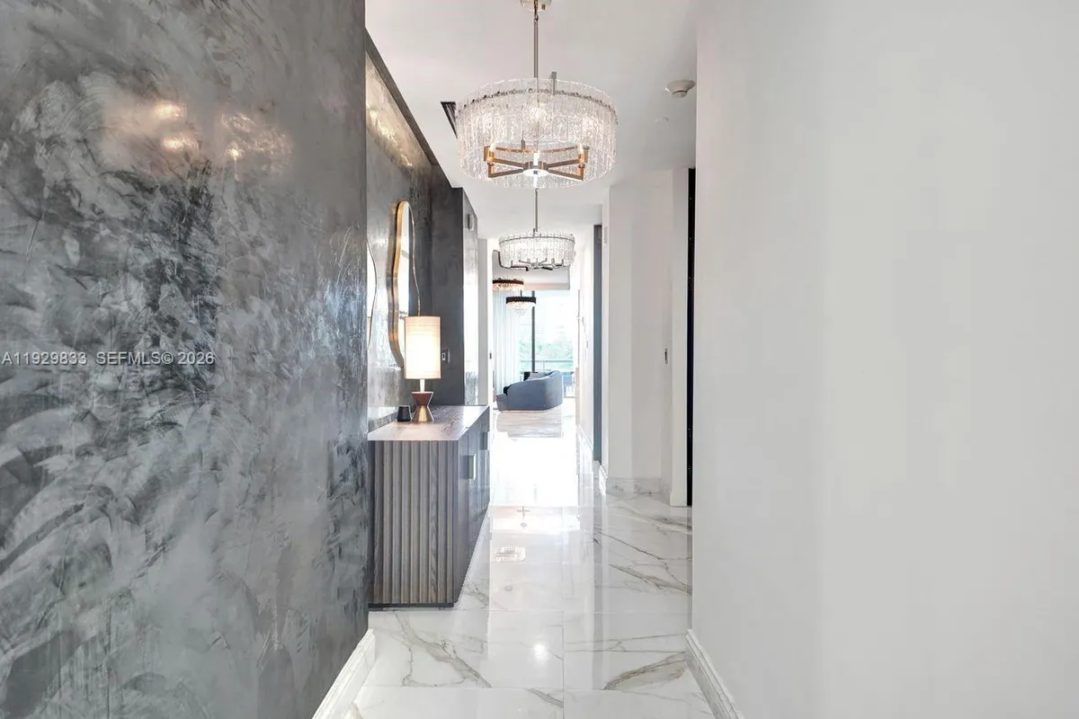 3300 NE 188th St # 210, Aventura FL 33180