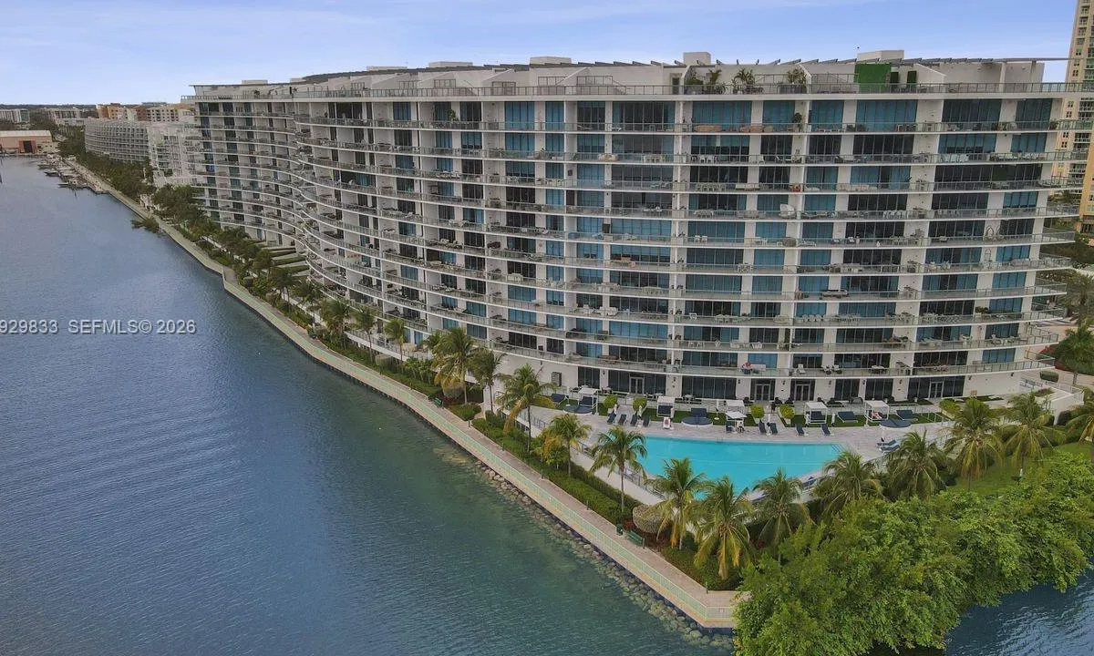 3300 NE 188th St # 210, Aventura FL 33180