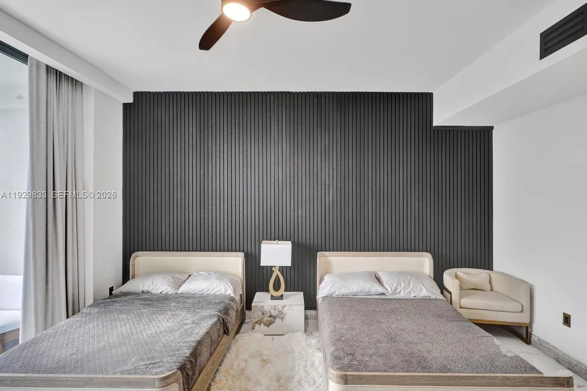 3300 NE 188th St # 210, Aventura FL 33180