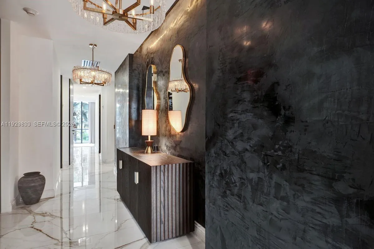 3300 NE 188th St # 210, Aventura FL 33180